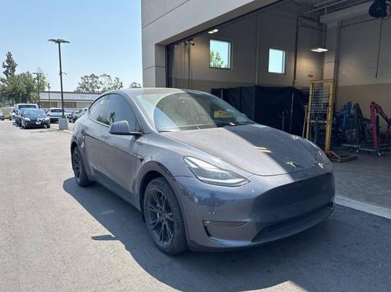 TESLA MODEL Y 2022 7SAYGDEE0NF532368 image